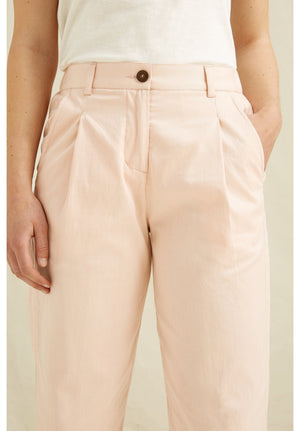 Anwen Cropped Trousers In Pink