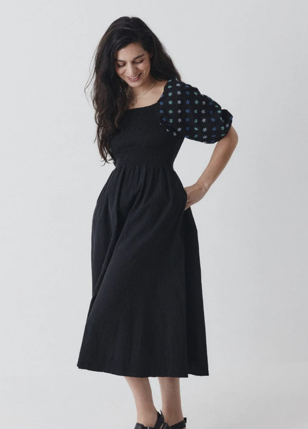 Belle Dress - black - Indilisi