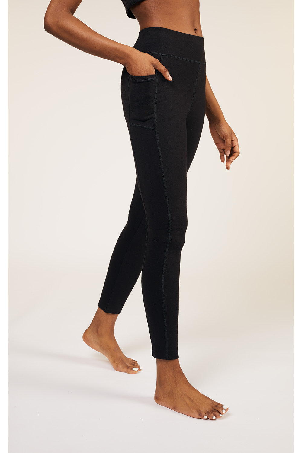 Yoga Pocket Leggings, XS In Black - FAIRFI